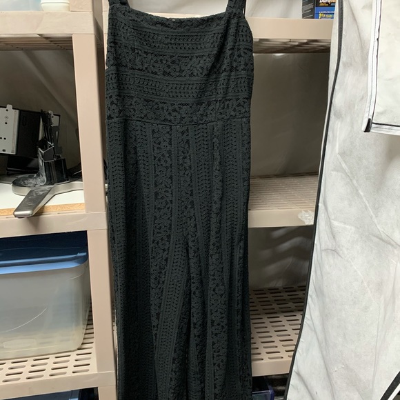 11 DRESSES FOR $200 - Picture 9 of 11
